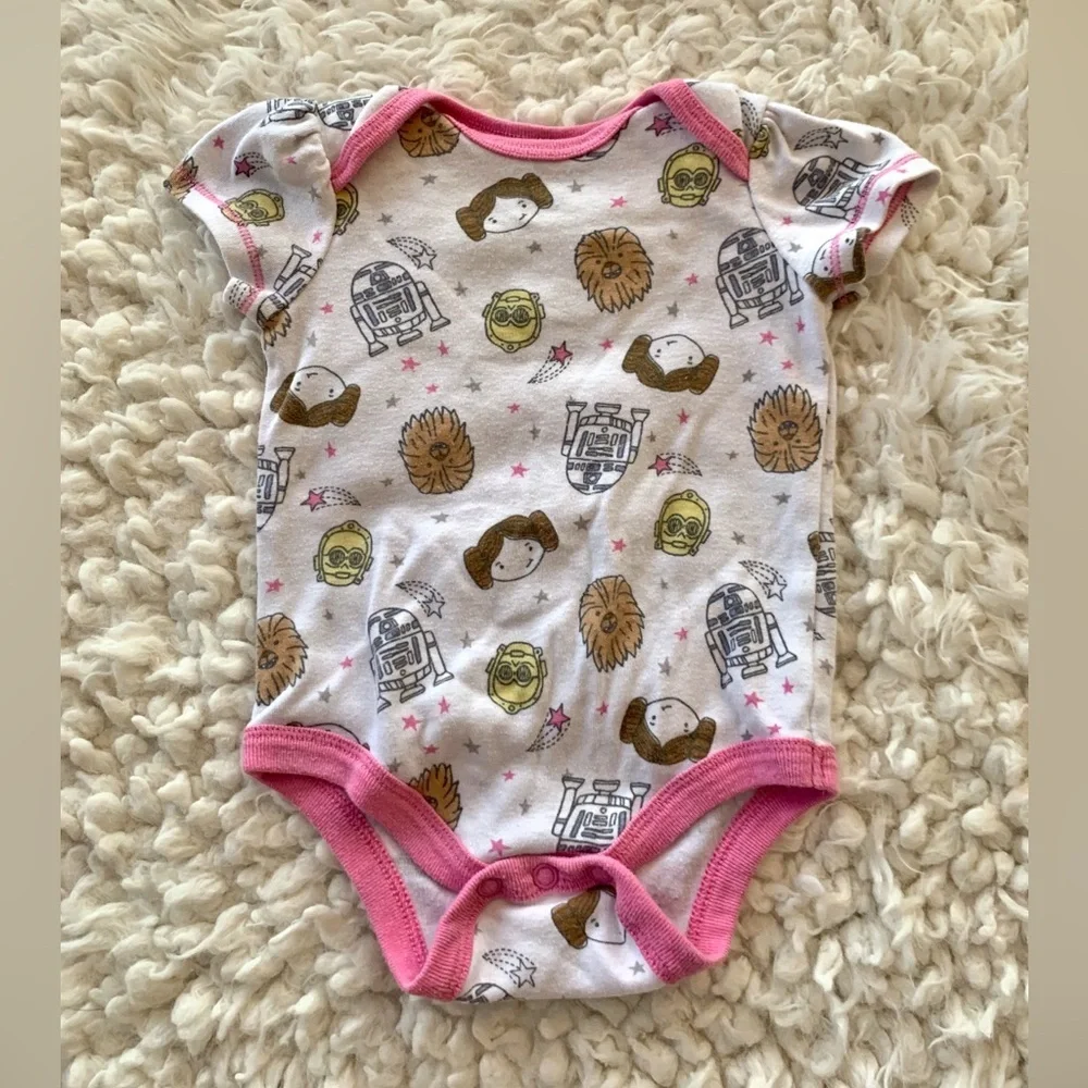 Bundle of 2 Baby Girl Pink Star Wars Disney Baby Print Onesies 3-6 M